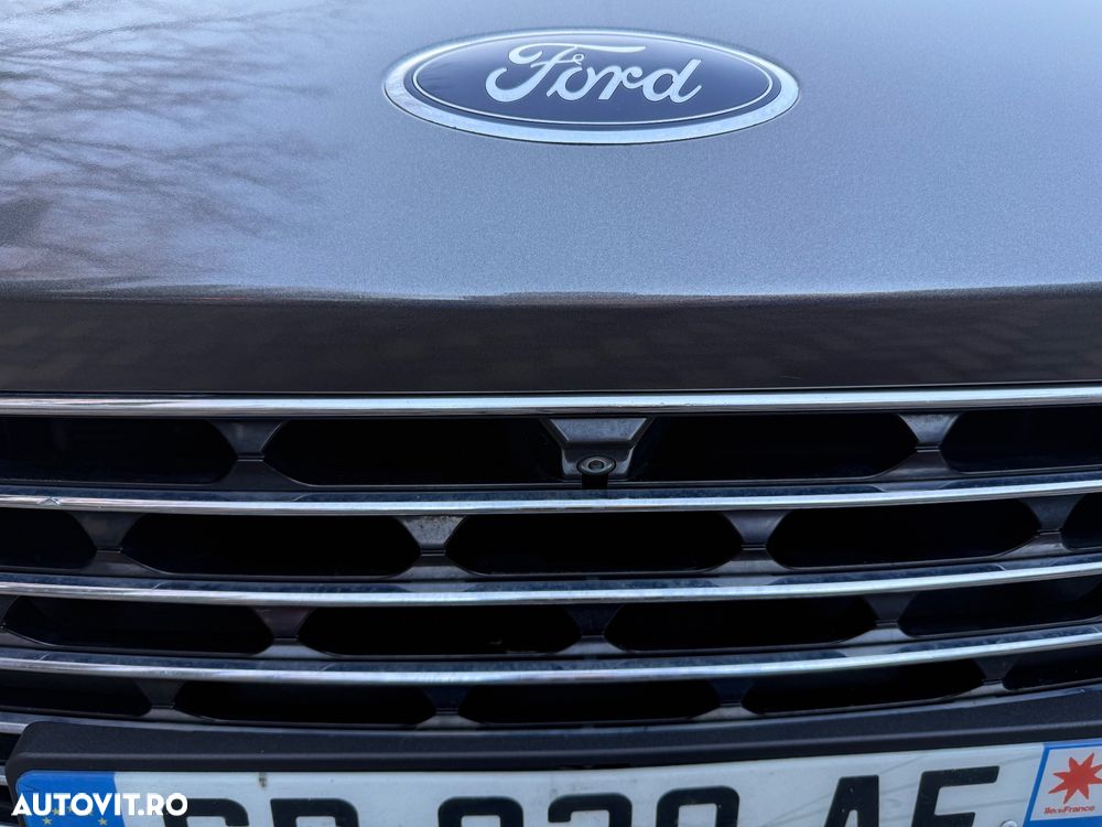 Ford Kuga 2.5 Duratec FHEV TITANIUM - 29