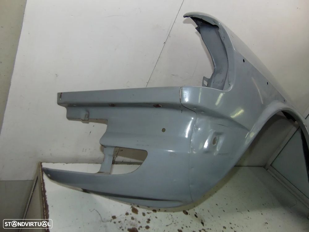 Mercedes W123 guarda lamas esquerdo - 2