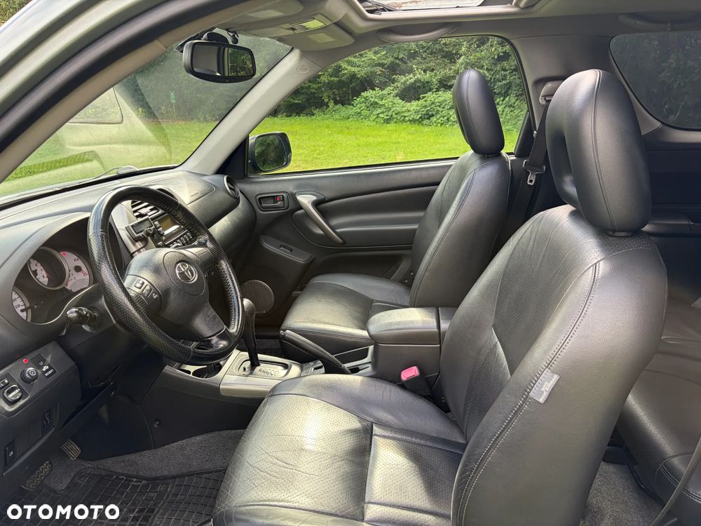 Toyota RAV4 2.0 VVT-i Prestige - 16