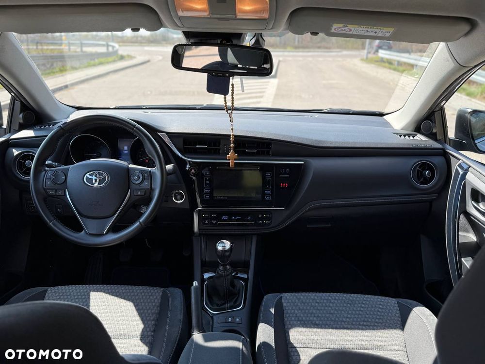 Toyota Auris 1.2 Turbo Executive - 9