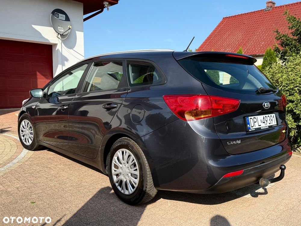 Kia Ceed Cee'd 1.6 GDI L - 12