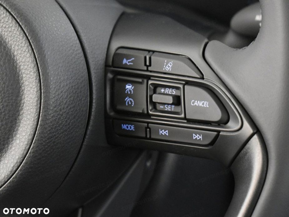 Toyota Yaris Cross Hybrid 1.5 Executive AWD - 8