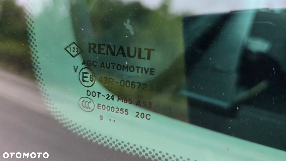 Renault Grand Scenic - 21