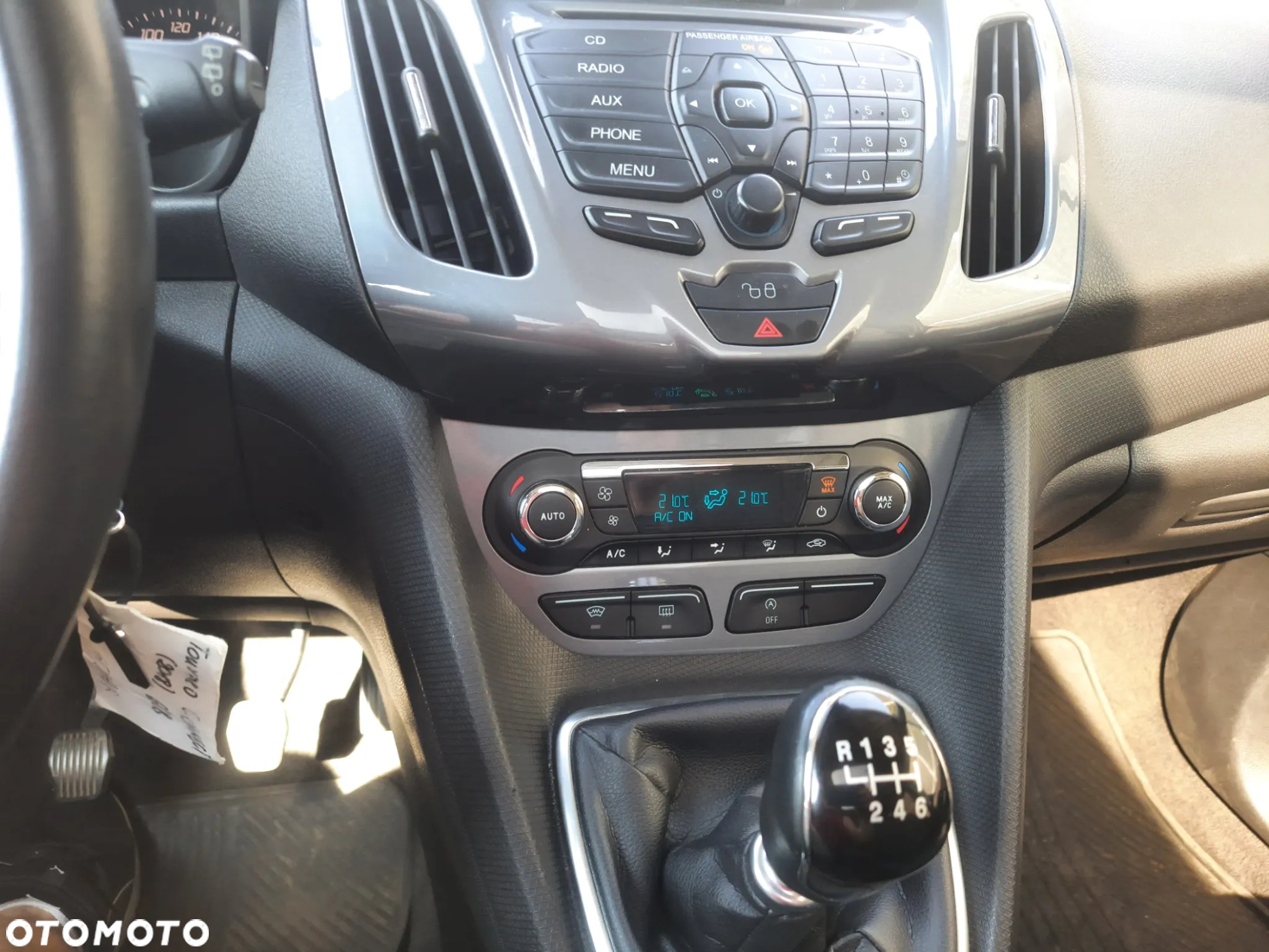 Ford Tourneo Connect Gr 1.5 TDCi Titanium - 13