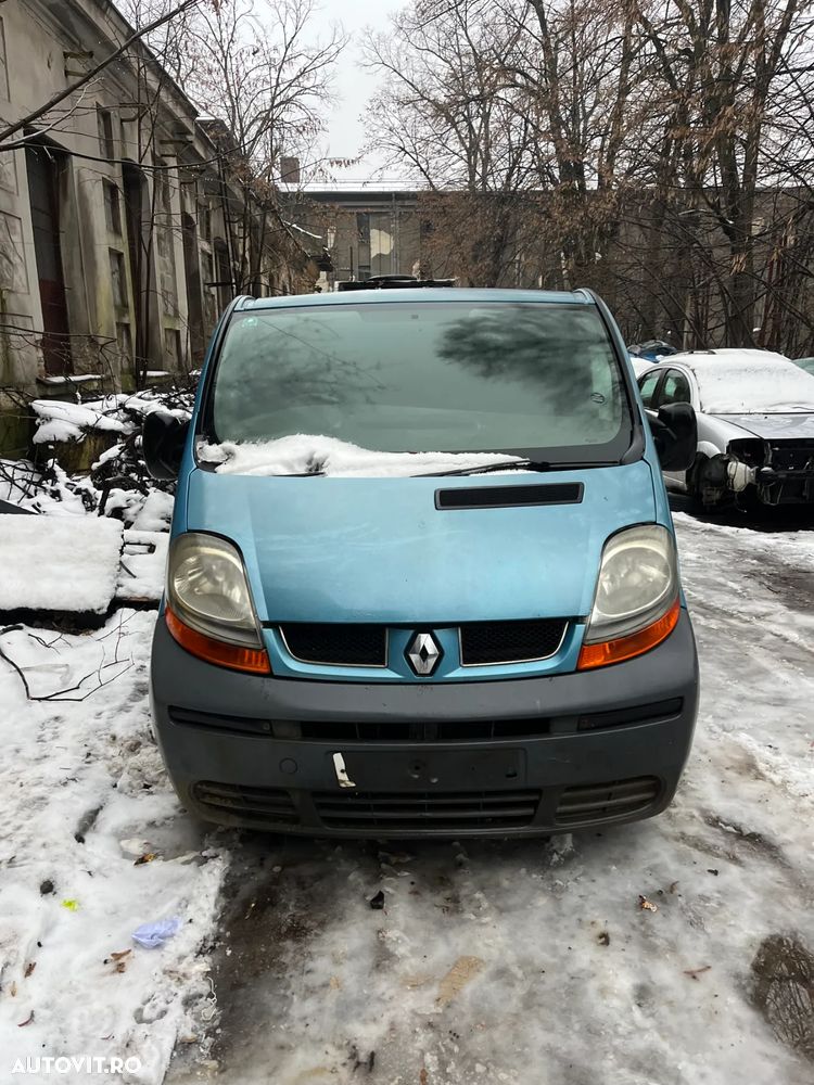 Dezmembrez Renault Trafic 2003 2.0 diesel albastru bleo - 2