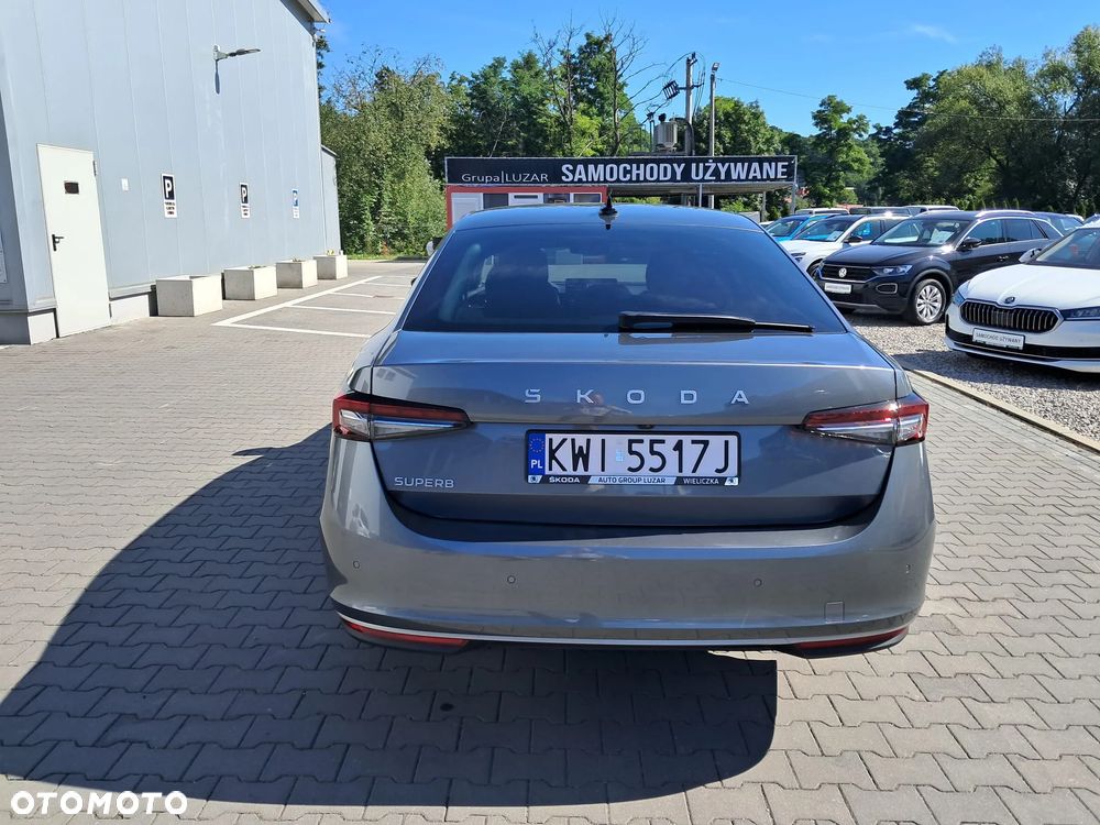 Skoda Superb 2.0 TSI L&K DSG - 10
