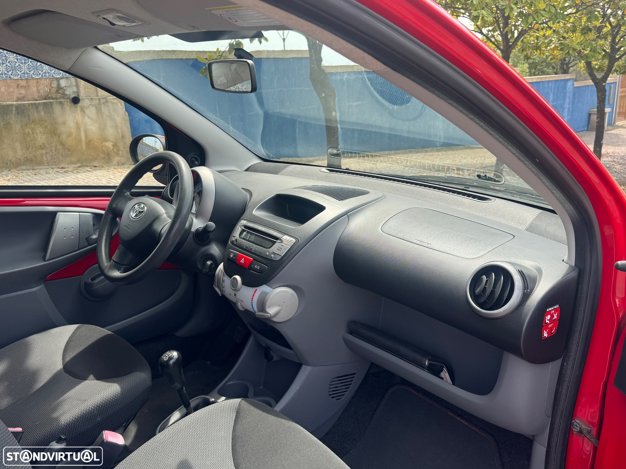 Toyota Aygo 1.0 + AC - 10