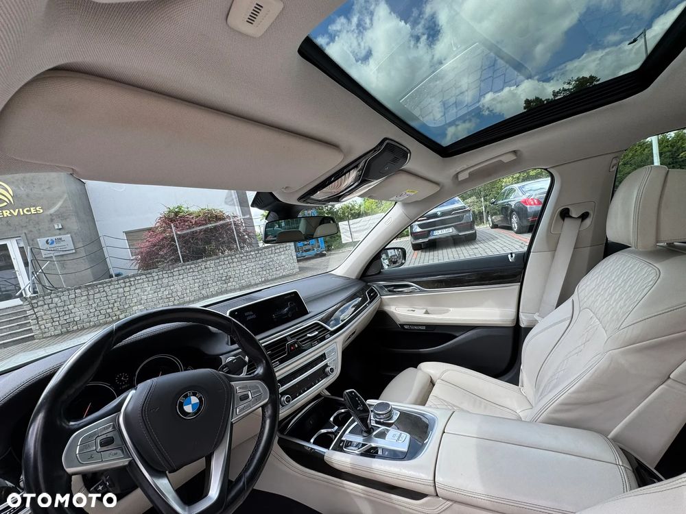 BMW Seria 7 740d xDrive - 14