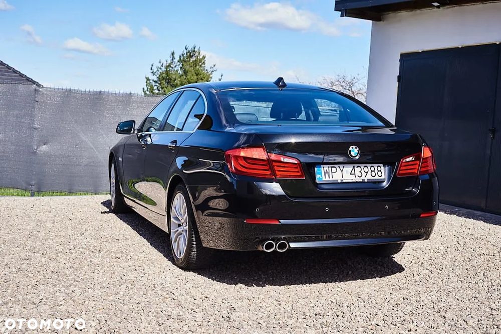 BMW Seria 5 530d xDrive - 7