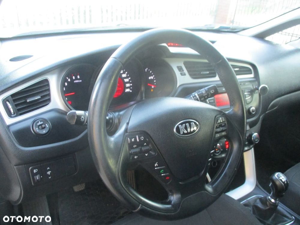 Kia Ceed Cee'd 1.6 CRDi L - 17