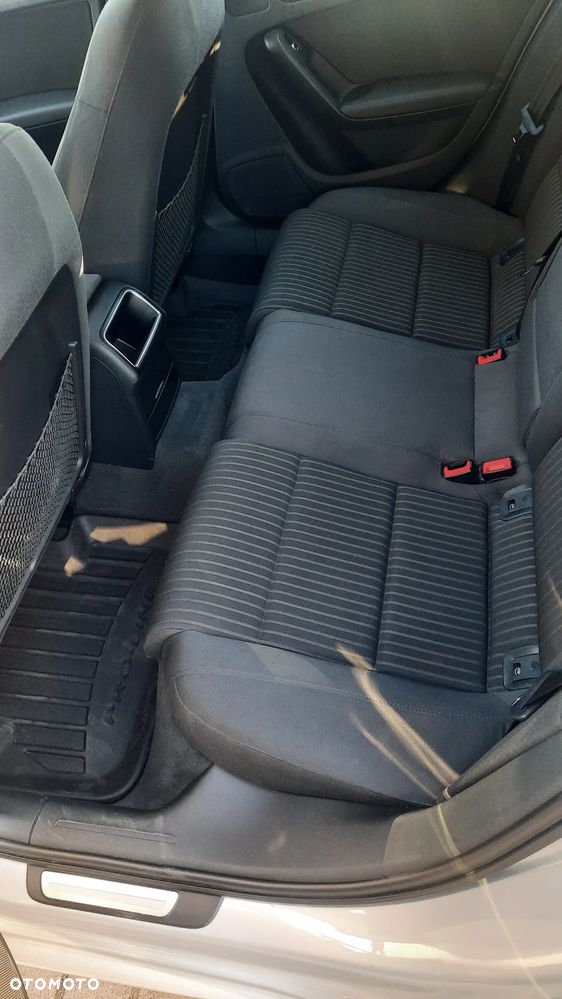 Audi A4 Avant 2.0 TDI DPF quattro Ambiente - 7