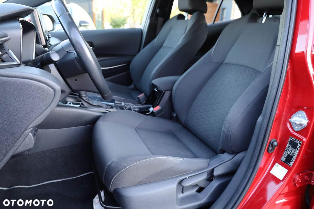 Toyota Corolla 1.8 Hybrid Comfort - 32