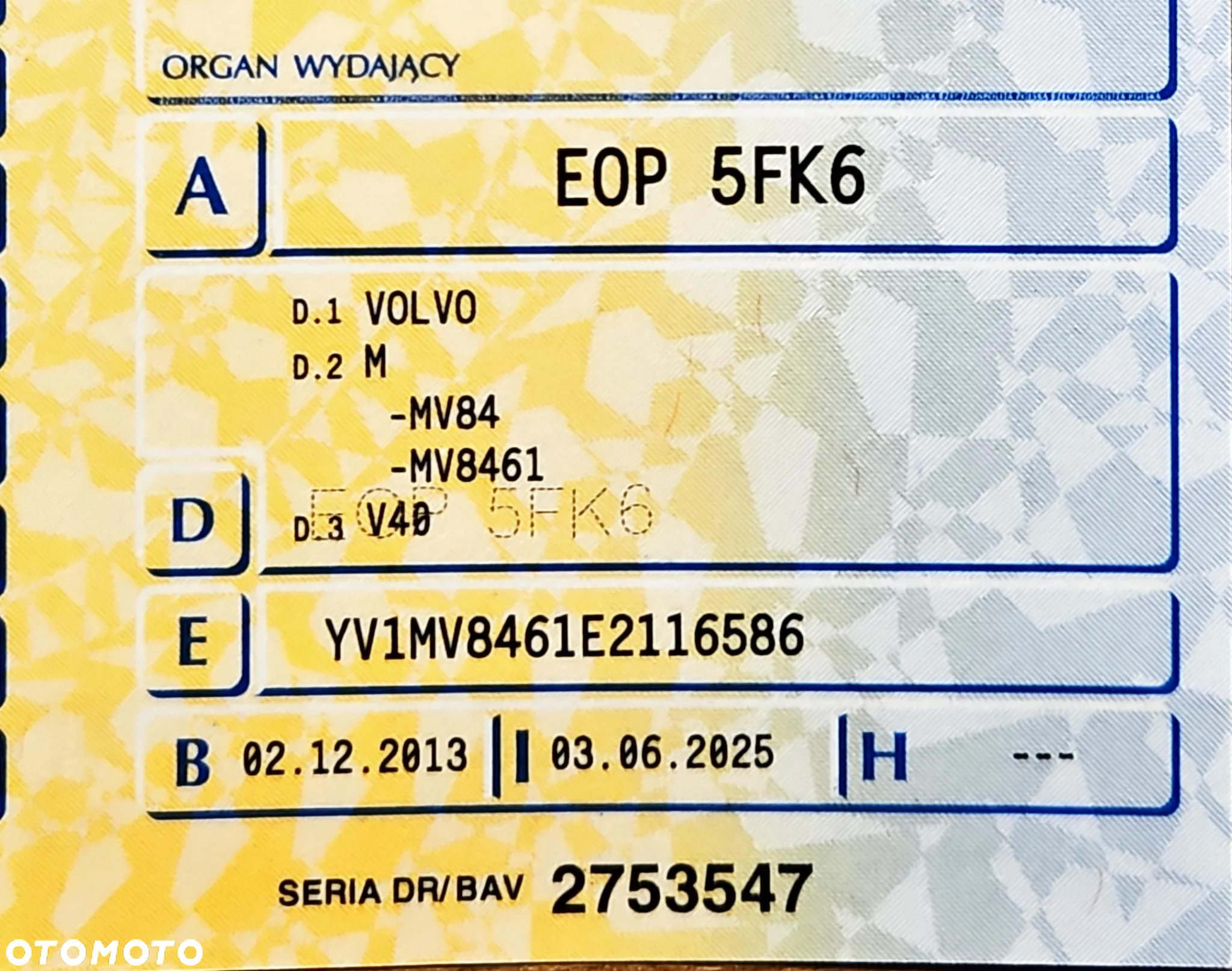 Volvo V40 D2 R-Design - 30