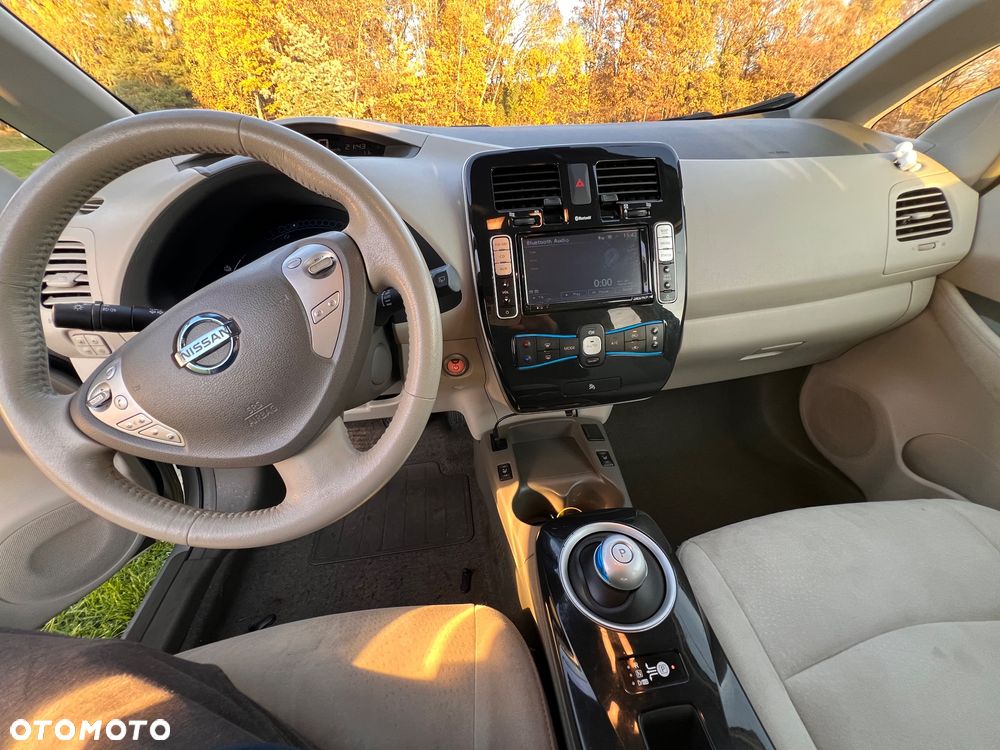 Nissan Leaf 24kWh Acenta - 14