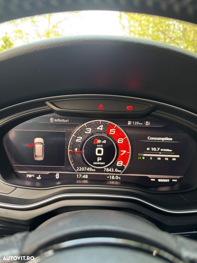 Audi A4 2.0 TDI quattro S tronic - 17