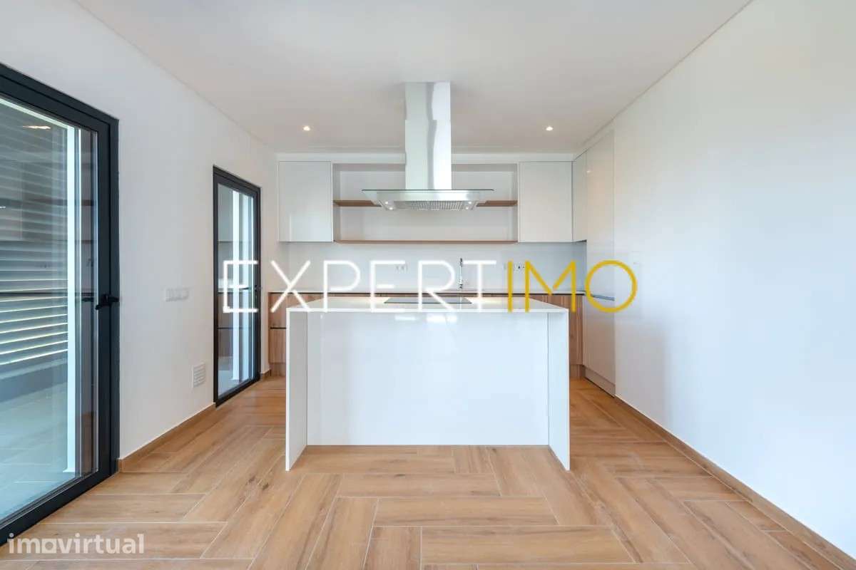 Apartamento T2 NOVO com garagem, arrecadação e piscina - Grande imagem: 5/59