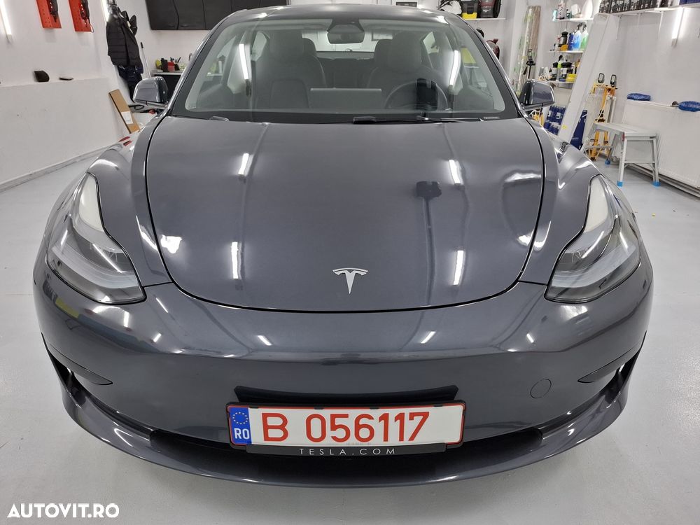 Tesla Model 3 RWD - 8