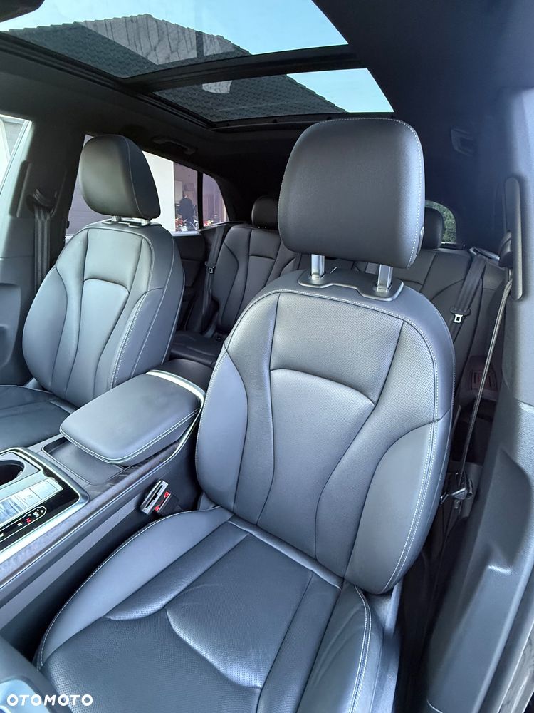 Audi Q8 55 TFSI mHEV Quattro Tiptronic - 11