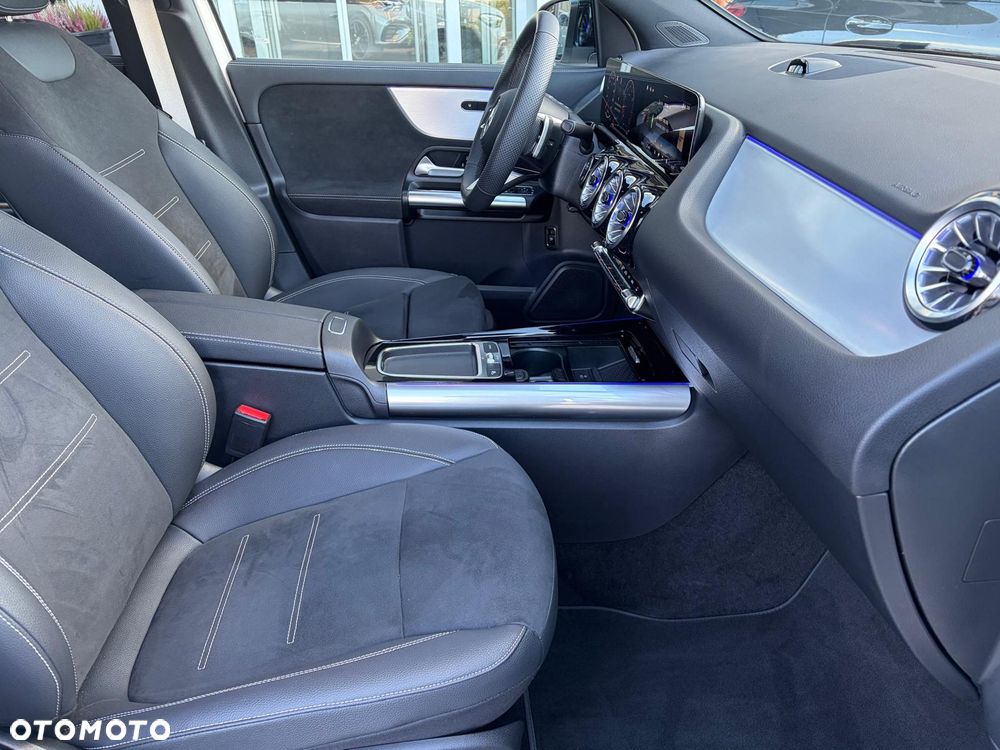 Mercedes-Benz GLA 200 AMG Line - 19