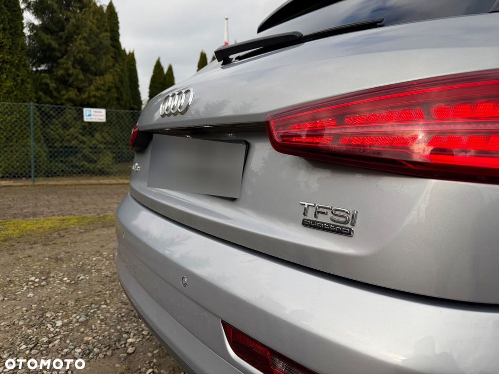 Audi Q3 2.0 TFSI Quattro S tronic design - 24