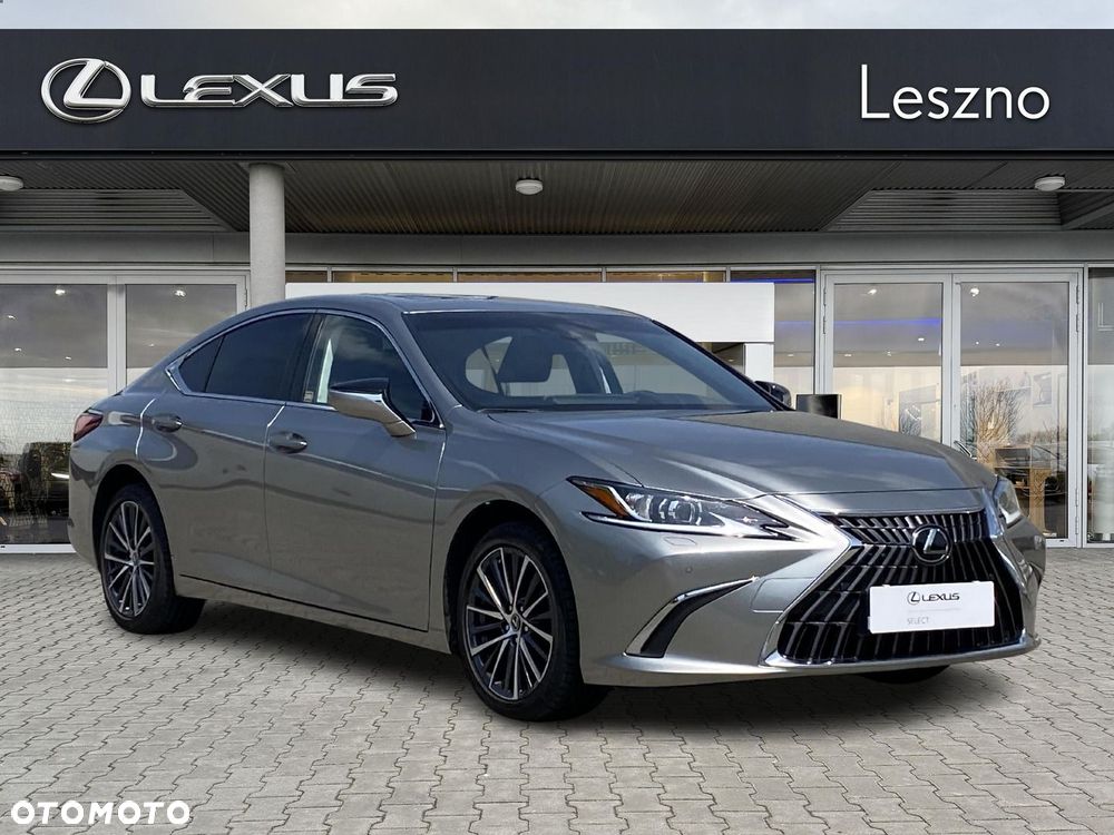 Lexus ES 300h Business Edition - 5