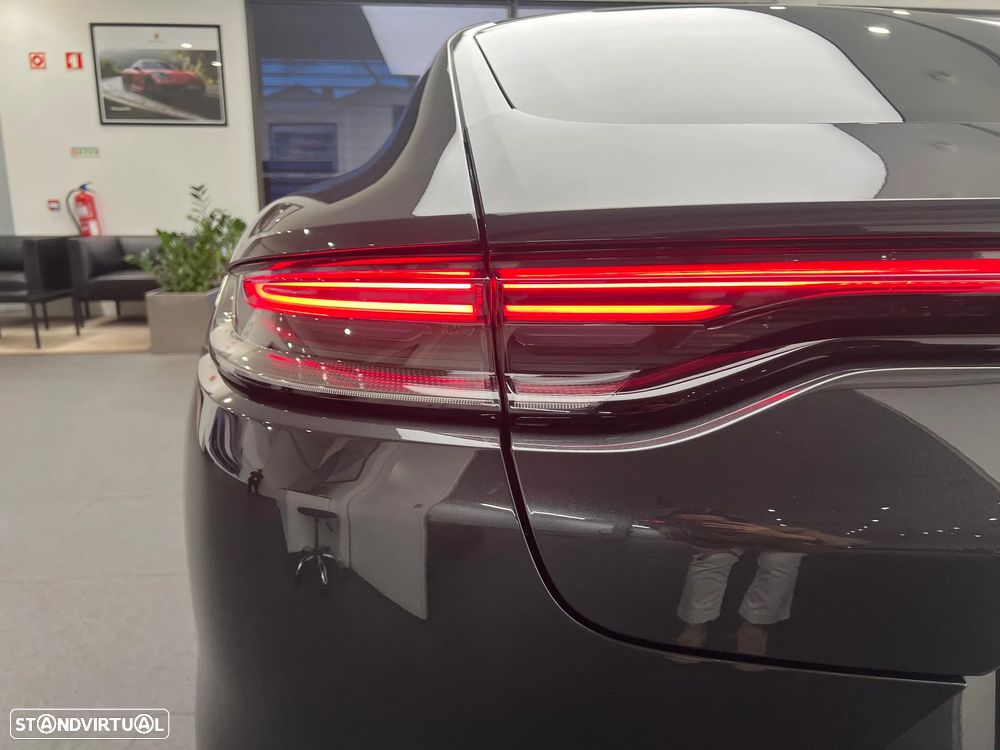 Porsche Panamera - 5
