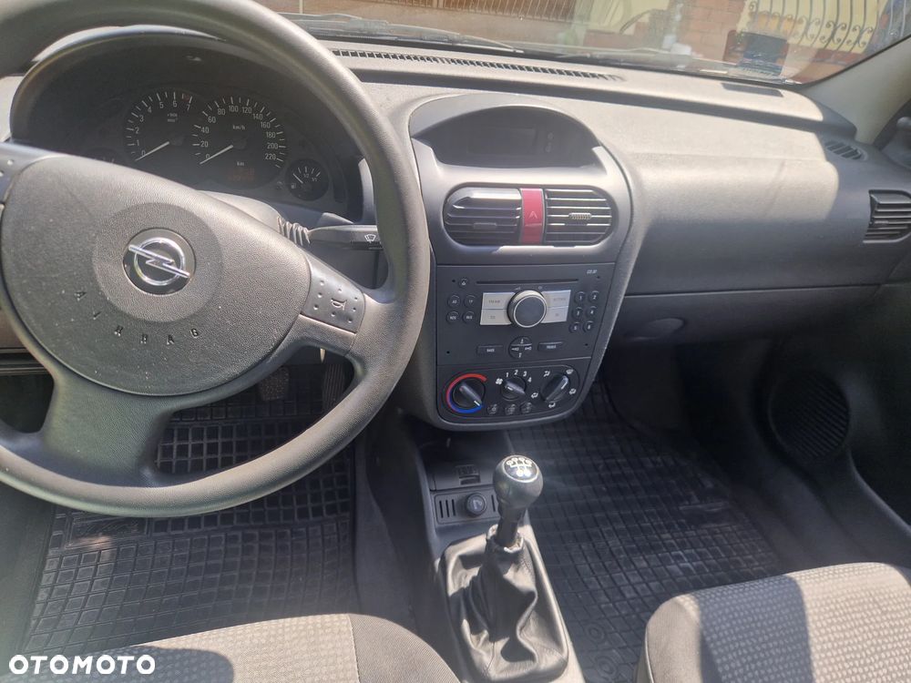 Opel Corsa - 8
