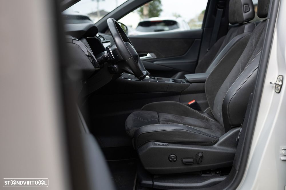 DS DS7 Crossback E-Tense Performance Line EAT8 - 27