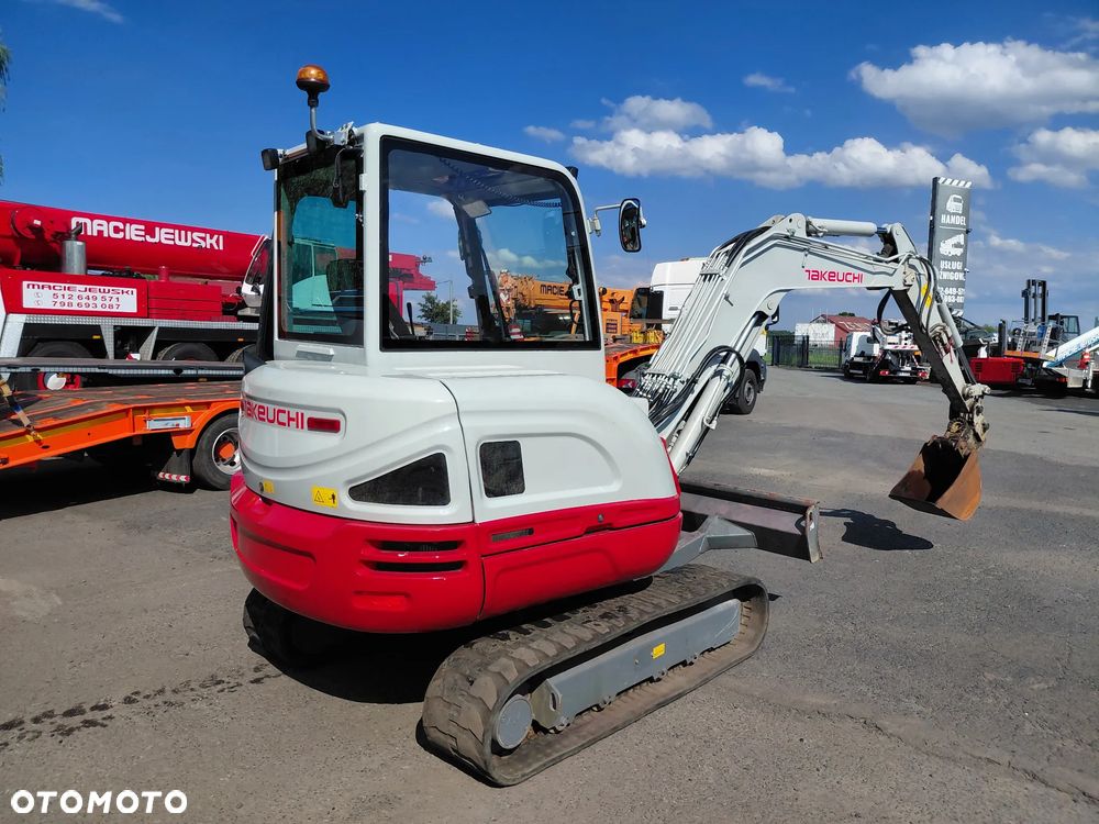 Takeuchi TB240 - 4