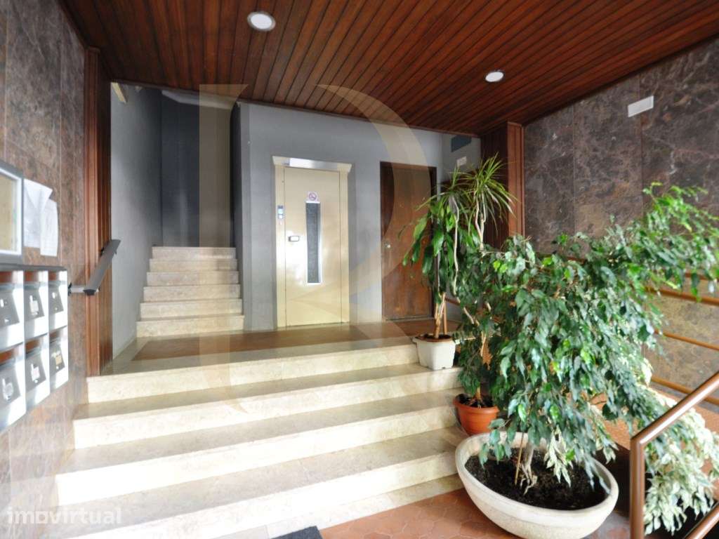 Apartamento T3 com elevador e varandas em Setúbal - Grande imagem: 3/25