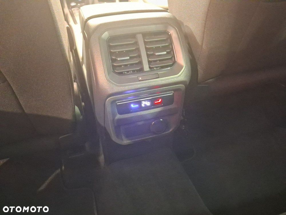 Volkswagen Tiguan - 13