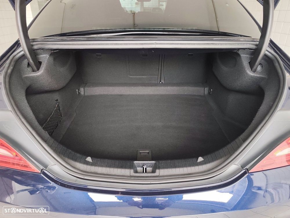 Mercedes-Benz CLA 180 d AMG Line - 16