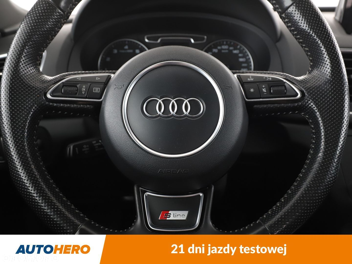 Audi Q3 - 18