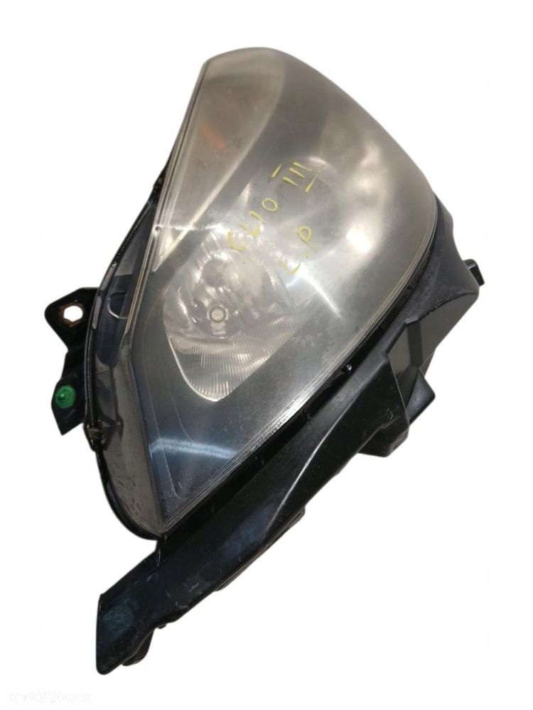 lampa lewa przednia przód renault clio iii 8200261610 89900161 - 2