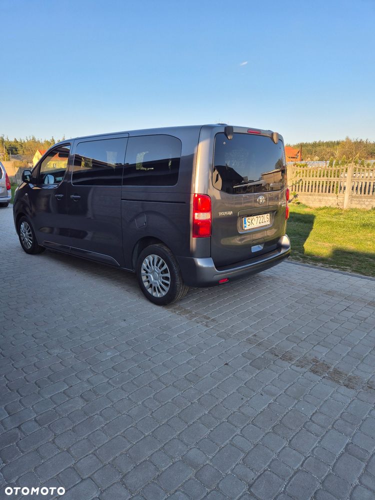 Toyota ProAce Kombi D-4D Medium 2,7t - 8