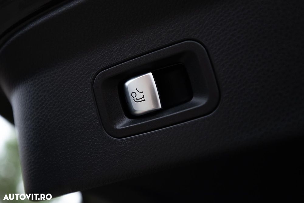 Mercedes-Benz GLC Coupe 220 d 4Matic 9G-TRONIC AMG Line - 23