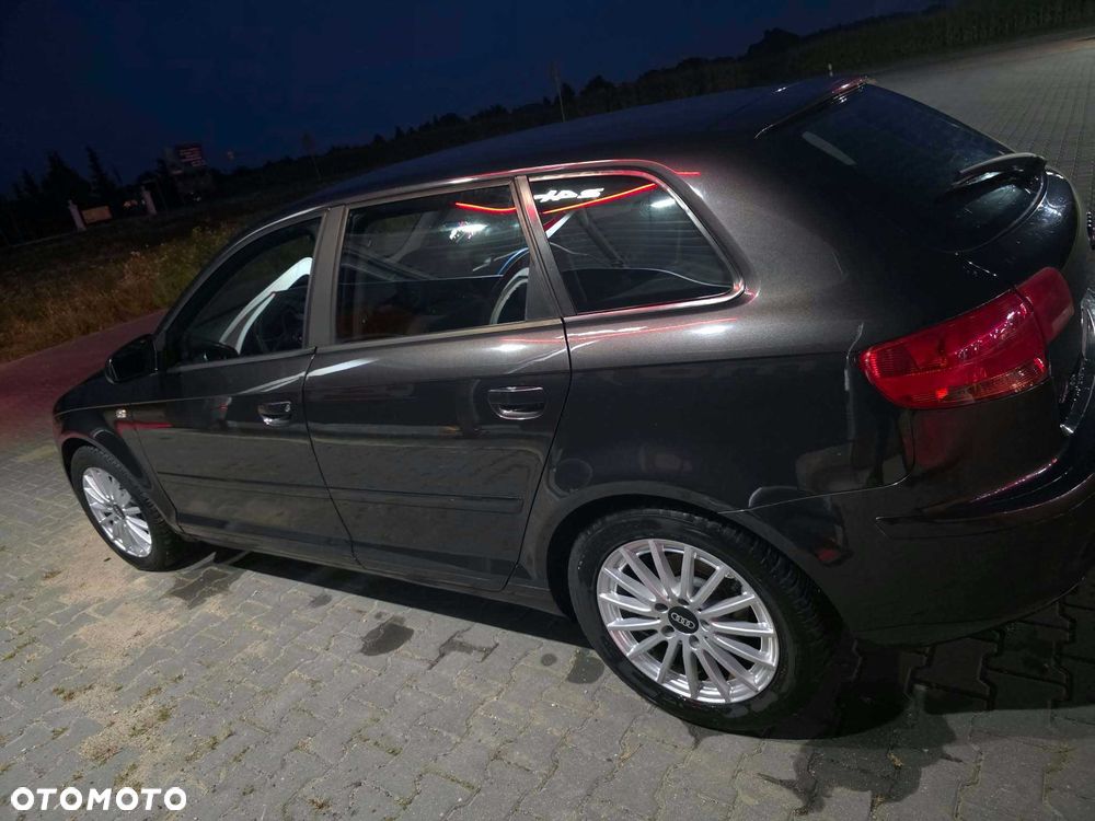 Audi A3 Sportback - 4