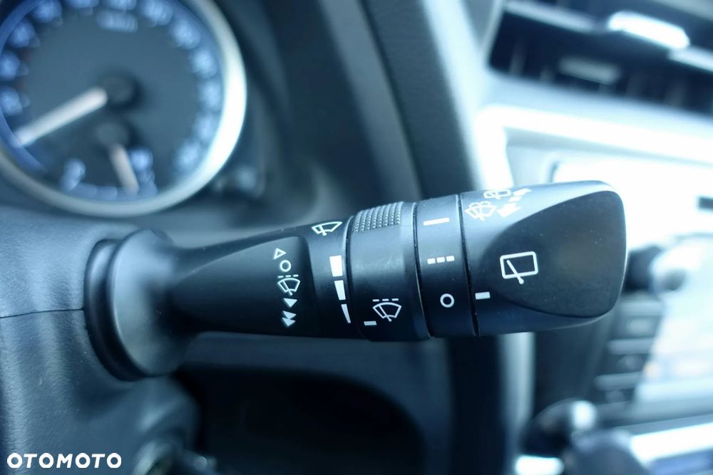 Toyota Auris 1.4 D-4D - 29