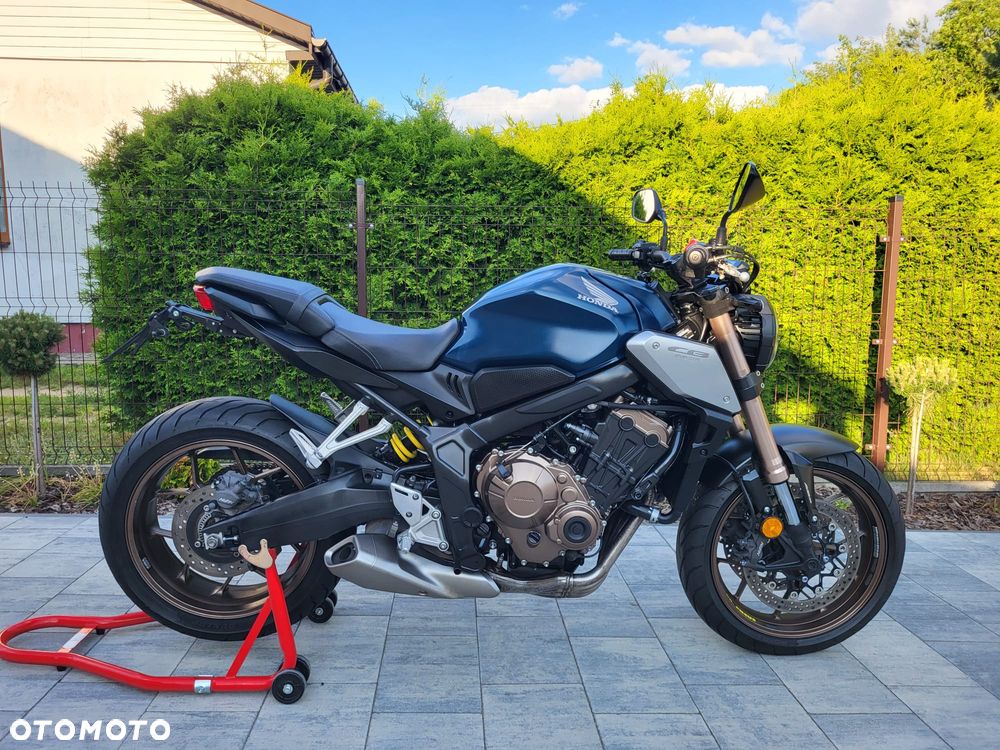 Honda CB - 2