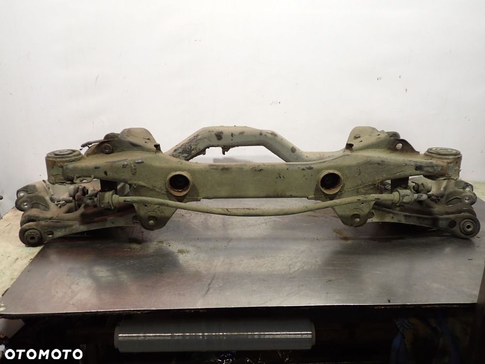 SANKI WÓZEK KOŁYSKA TYŁ AUDI A4 B6 - 6