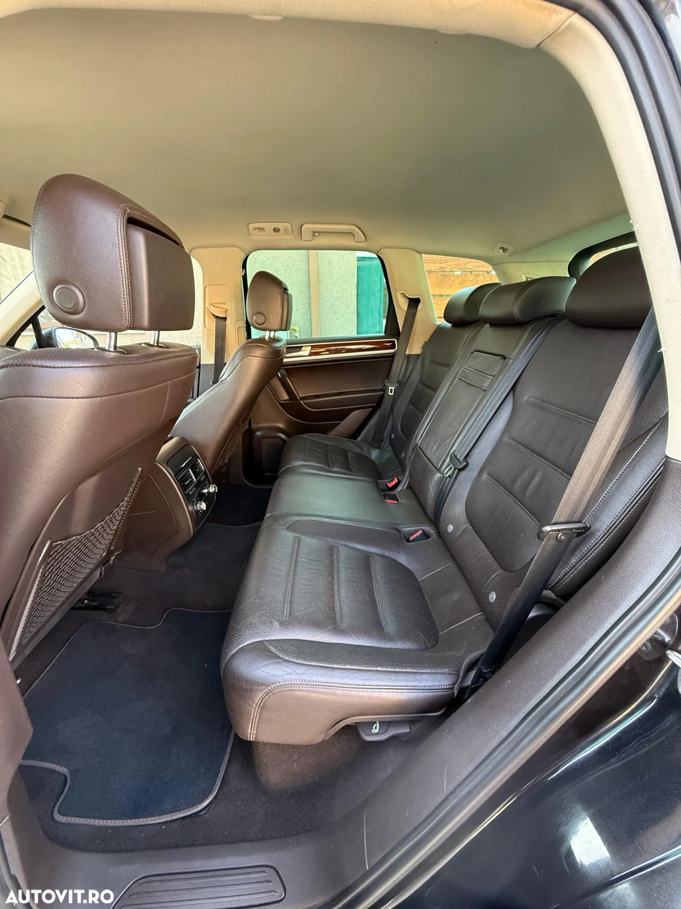 Volkswagen Touareg - 12