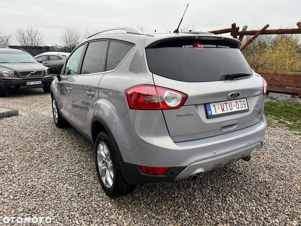 Ford Kuga 2.0 TDCi 2x4 Titanium - 15