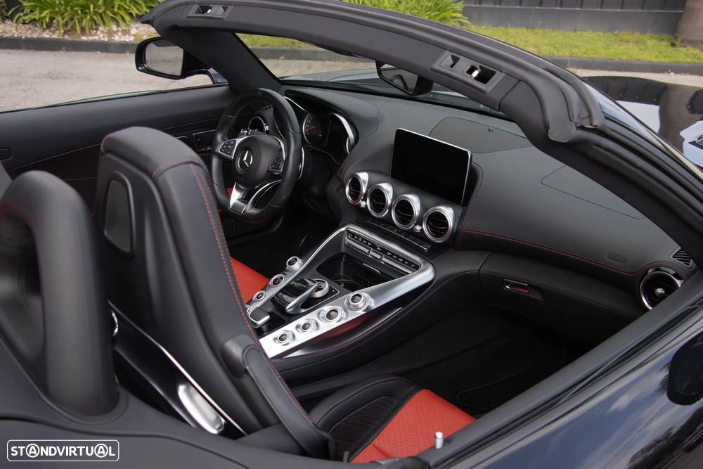 Mercedes-Benz AMG GT Roadster - 11