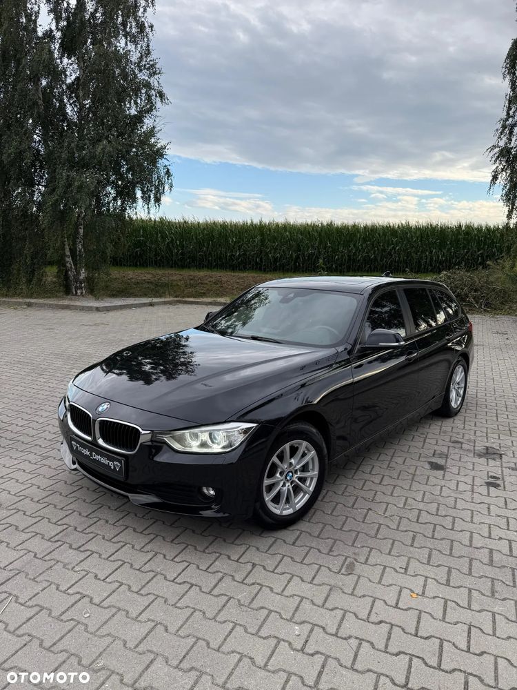 BMW Seria 3 318d DPF Touring - 2