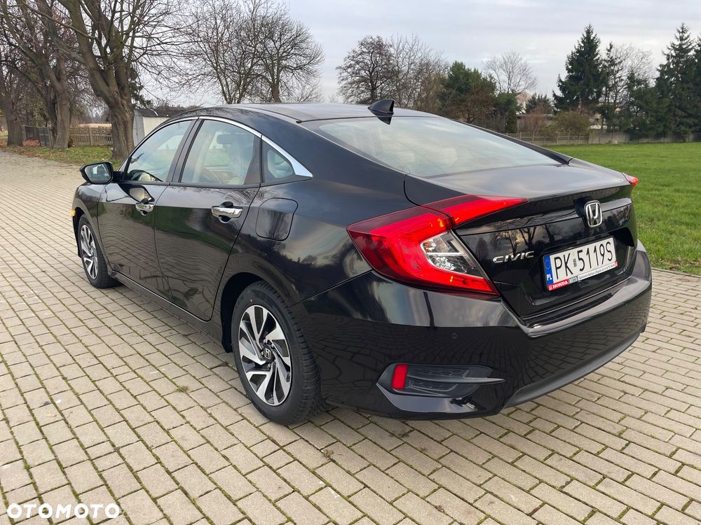 Honda Civic 1.5 T Executive - 7