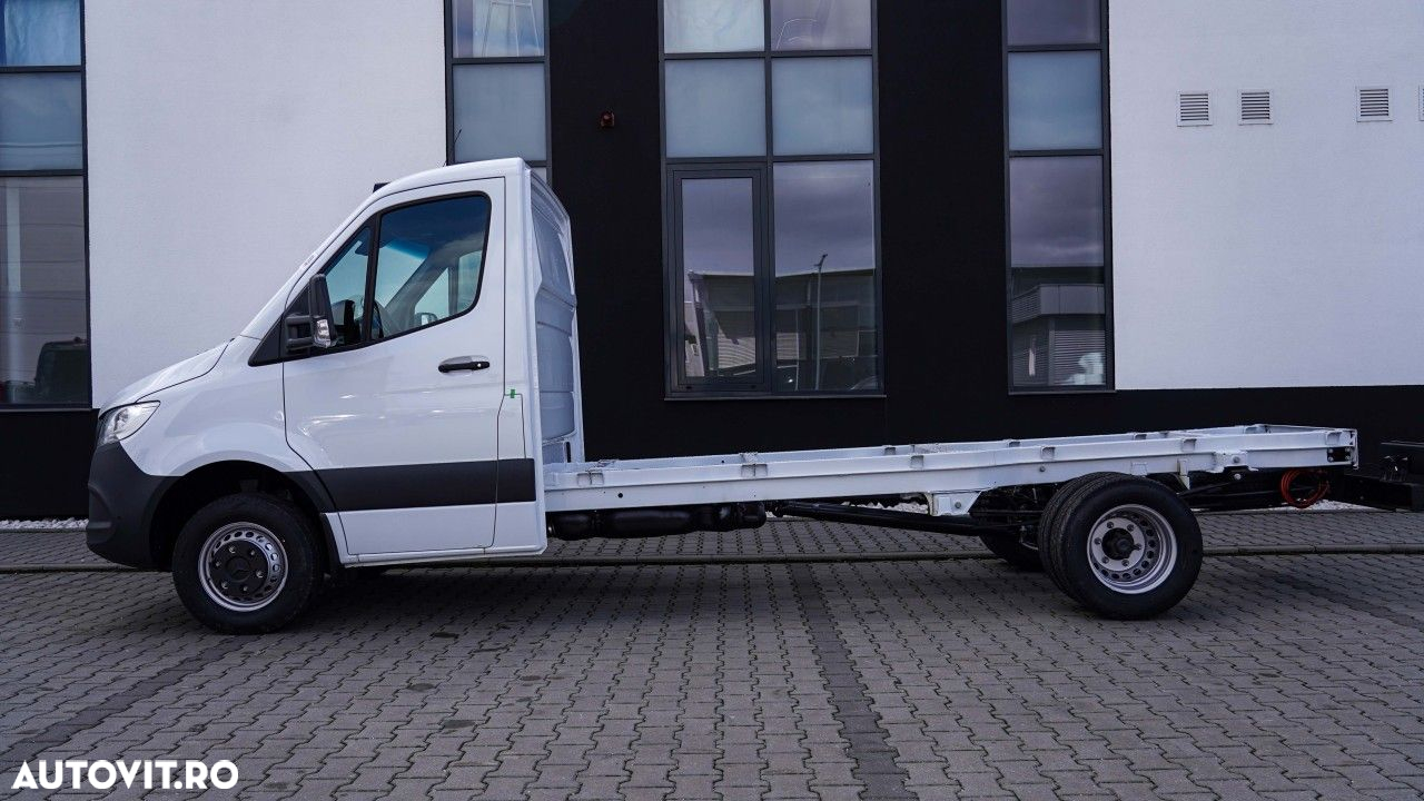 Mercedes-Benz Sprinter - 5