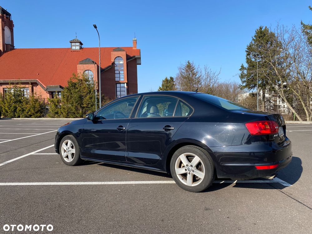 Volkswagen Jetta 1.4 TSI Highline Perfectline - 10