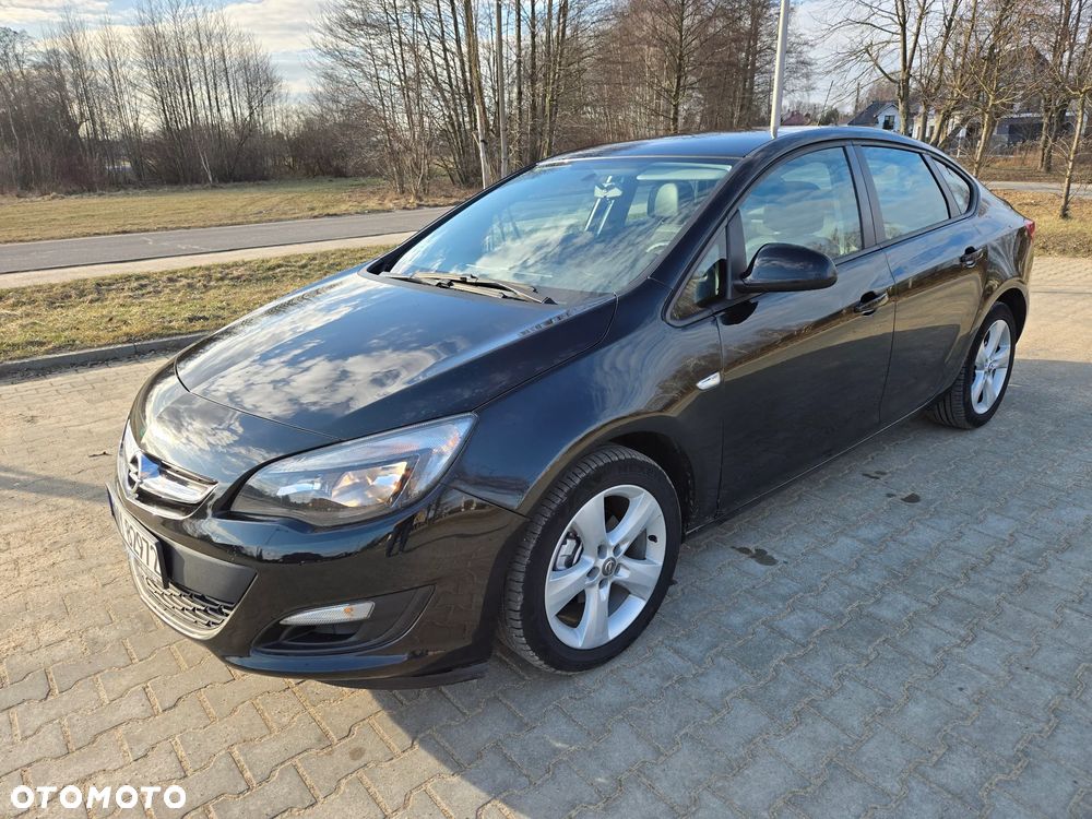 Opel Astra - 4