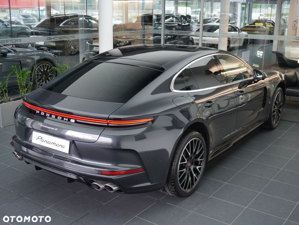 Porsche Panamera 4 - 16