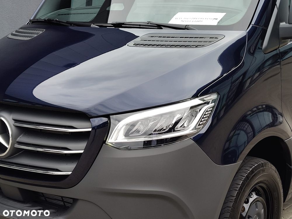 Mercedes-Benz Sprinter - 4